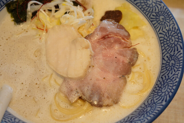 鶏豚骨 一學 四谷三丁目 ラーメン 食べログ