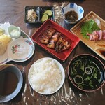 Katsumikan - うなぎ定食・うなぎ天ぷら・地鳥刺し