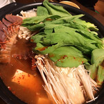 韓国創作料理 食客 - 隣のテーブルのヘムルタン