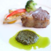 Le Studio - ランチコース 2800円 の仔羊のグリル 旬野菜を添えて