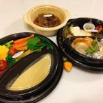 ＨＡＣＨＩ+ - これ全部で2400円(安すぎる)
      パッケージ代 払いたいくらい