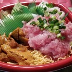 丼の丼丸 - ネギトロ、ウニ丼(540円)　イカ、エンガワトッピング