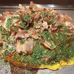 Tsuruhashi Okonomiyaki Teppanyaki Omoni - 豚玉