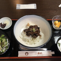 すき焼割烹 かとう - 焼肉丼(1,320円)