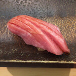 すし匠 - 鮪中トロ 握り