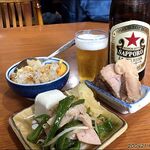 くまちゃん - 中瓶、つまみ三種、ミニチャーハン