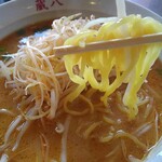 蔵八ラーメン亭 - 味噌ラーメン麺リフト