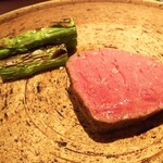 イル アオヤマ - ●牛フィレ、アスパラガス