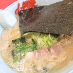 Yamaokaya - 醤油ラーメン（中盛）＋コロチャーシュー