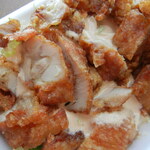 Tenjimbentou - 醤油ベースの下味付が付けられた鶏唐揚げ