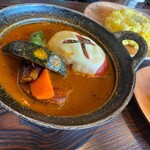 Supaisu Potto - ・トマトチーズと野菜カレー
                        （辛さ６０？）