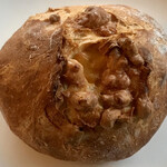 木輪 - チーズパン(税込281円)