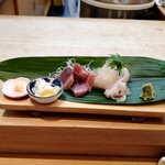Kagurazaka Sushi Yamaai - 千葉県産カツオ刺身とマコガレイ刺身