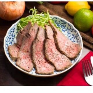 新鮮なお肉にこだわる。多彩な部位による創作料理の数々