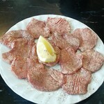 焼肉 済州 - タン塩（1300円）