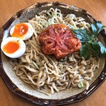 饗 くろ喜 - 持ち帰り「煮干しあぶらそば（2食入り）」1000円　※自作ローストトマト、ゆで卵、三つ葉、ネギを自前でトッピング