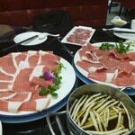 重庆小天鹅火锅 - 