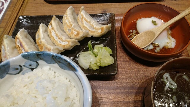 肉汁餃子のダンダダン 向ヶ丘遊園店 向ケ丘遊園 餃子 食べログ