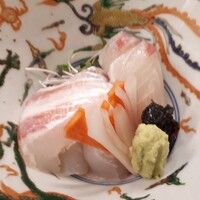 赤坂 菊乃井 - ⚫向付「明石天然鯛　瀬戸内の縞鯵　山葵」　