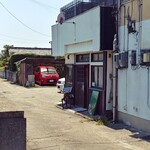 インディ庵 - お店を張付き道路から見る。