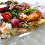 インディ庵 - この日のお弁当。この中にたくさん身体に良いおかずが詰まってます♪