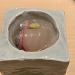 鮨 由う - 高知県産 縞鯵 煎り酒で