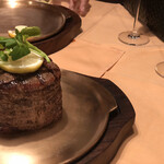 ステーキハウス キッチンリボン - 