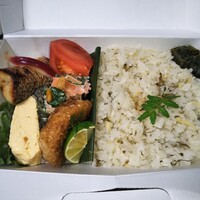 玄斎 - 焼魚とわらび飯弁当 2,500円
