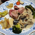 ビストロ　アギャット - 三元豚のローストポーク  木野子のクリームソース
