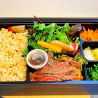 オーガニックグリル鵠沼海岸 - ニュージーランド産牧草牛ハラミ弁当