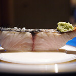 蒼 - 唐津大山鮮魚店より神経締め鰆のわら焼き