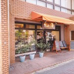 キッチン兆 - ビルの一階にあるお店の入り口