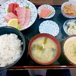 まる信 食堂 - 