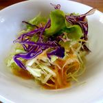 洋食の店 花櫚 - オムライスにセットのサラダ