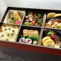 幕の内弁当　月折