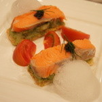 OGINO organic Restaurant - 【2011/7】桜マスのミ・キュイ、タルト仕立て　ハーブのポテトサラダとキャビア（2000円）♥