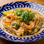 Thai-style grilled rice noodles with shrimp ~ Pad Thai ~