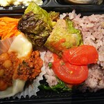 コンヴィーヴィオ - 