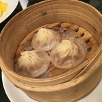 横浜大飯店 - "小籠包"