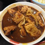 松屋 西新宿3丁目店 - ごろごろ煮込みチキンカレー