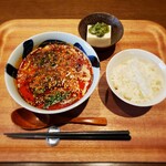 うら銀座くらぶ - Cランチ胡麻坦々クッパ