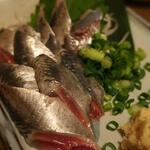 酒菜坊 橋蔵 - 飛魚刺　ズームアップ