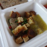 レ ファーブル ボンジュール - 前菜盛り合わせ2人前：鶏白レバームース晩白柚子のジャム・パンデピスのカナッペ