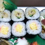 玄海鮨 - 上  穴子巻   下  玉子巻