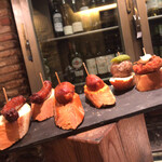 iRATi Taverna Basca - ピンチョス