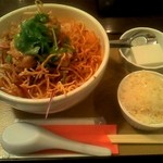 バンセーン アロイチンチン - カオソーイ　バーミー麺