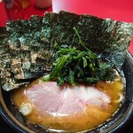 家系ラーメン とらきち家 - 