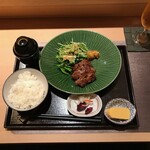 神戸牛割烹 銀座 美作 - ステーキ御膳（税込み１１００円）