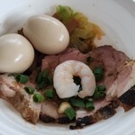 えびくらぶ - ラーメン屋の肉厚焼豚丼（おつまみセット）　650円