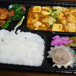 盛華楼 - 麻婆豆腐弁当